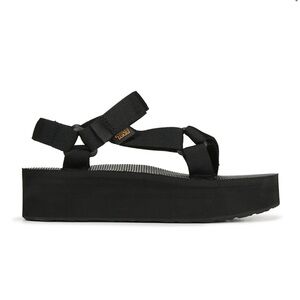 Teva Women’s Flatform Universal Sandal in Black